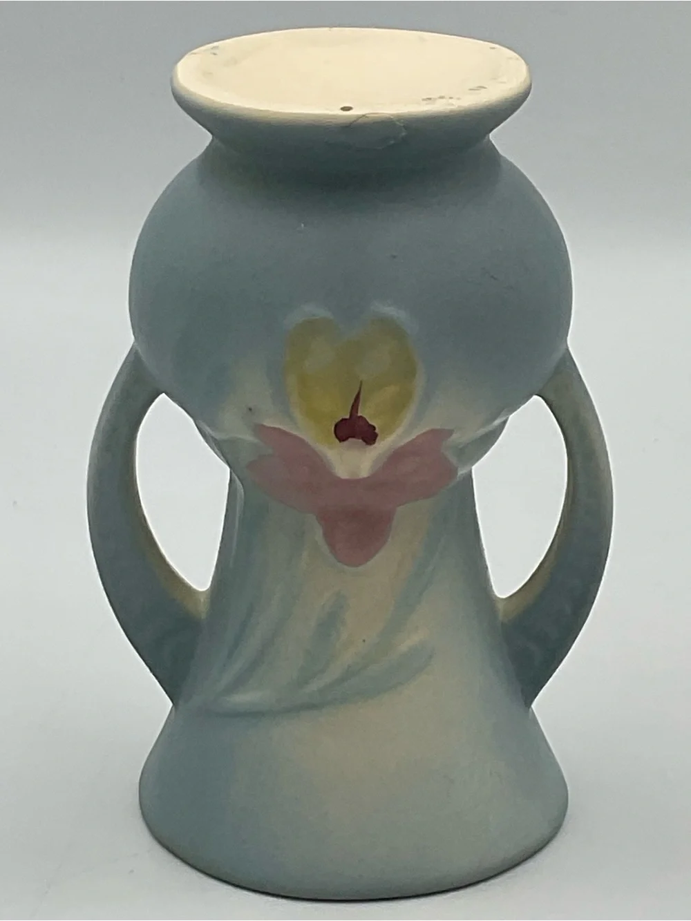 Vintage 1930s Hull Pottery Double Handled Vase in the Orchid Pattern 301